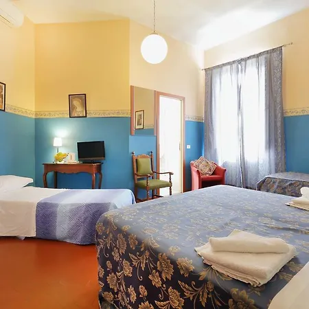 Alojamento de Acomodação e Pequeno-almoço Franz House Florença