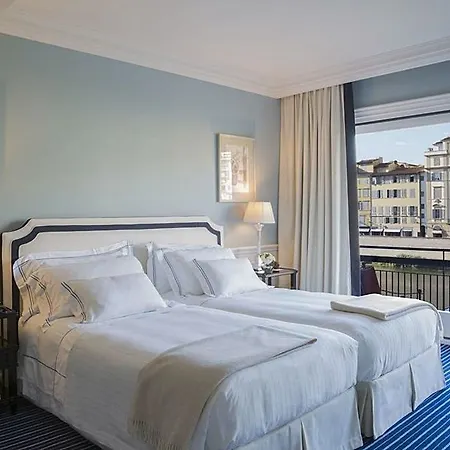 Hotel Lungarno Vespucci 50