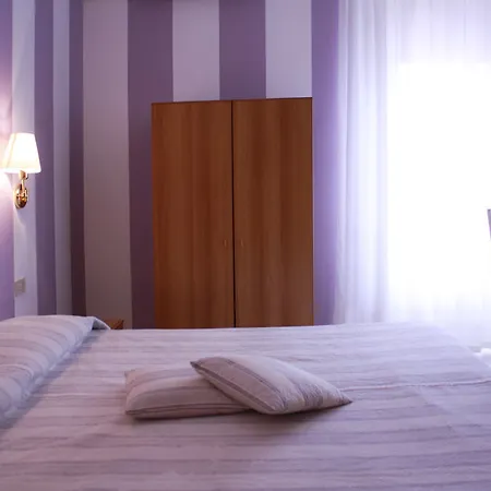 Alex Hotel