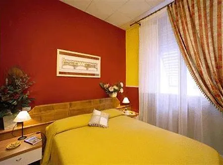 Residenza Manzoni Couette-café Florence