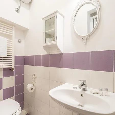 Ghibellina Apartment *