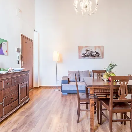 Ghibellina Apartment Florence