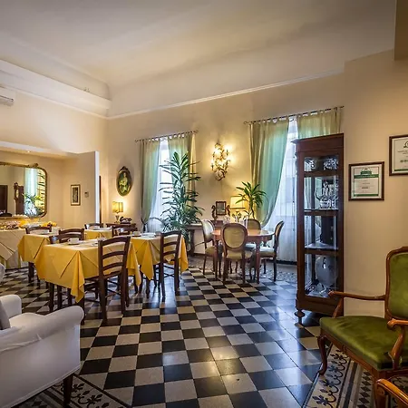 Emma Small Luxury Firenze