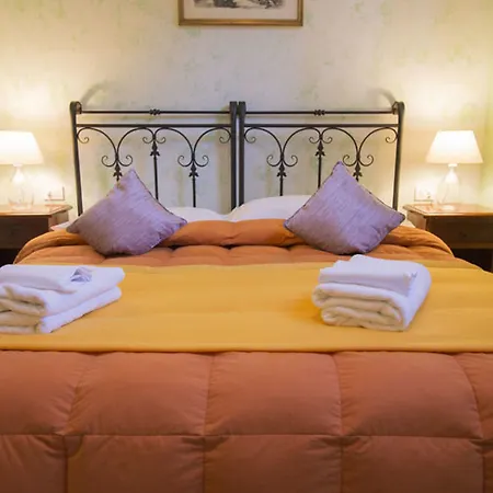 Couette-café Decamerone 3*