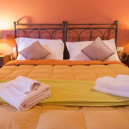 Couette-café Decamerone 3*
