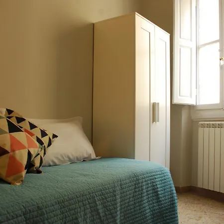 Istay - Helios - Via Del Sole Daire *