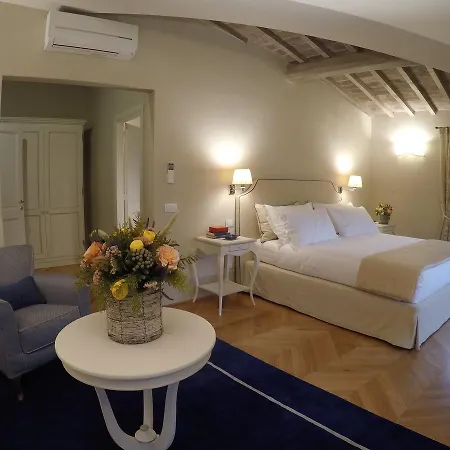 Bed & Breakfast Palazzo Della Stufa Residenza D'epoca Florence