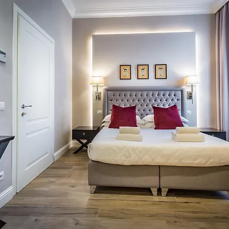 Emma Small Luxury Hotel