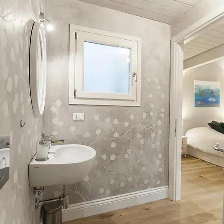Contemporary Conce 2 Bedrooms Flat Apartment