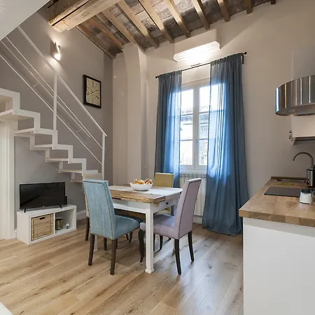 Apartment Contemporary Conce 2 Bedrooms Flat Florence