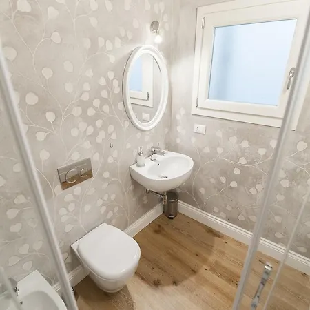 Apartment Contemporary Conce 2 Bedrooms Flat