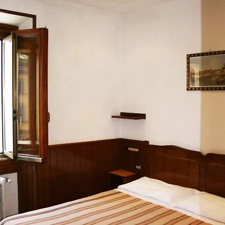 Lorena 2* Firenze