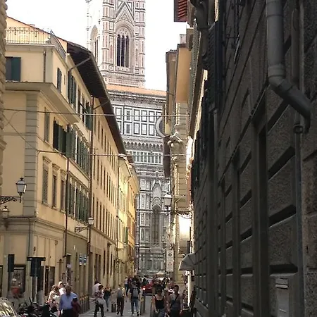 Il Giglio Apartment Florence