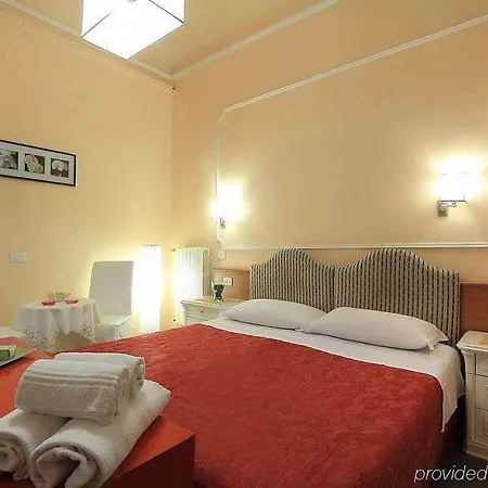 فندق Toscana 2*