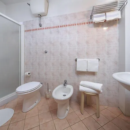 Hotel Arno Bellariva