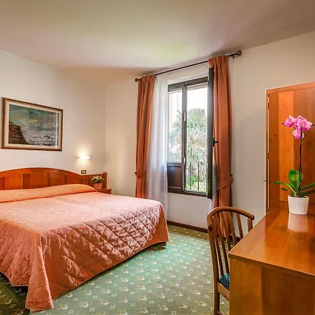Arno Bellariva Hotel 2*