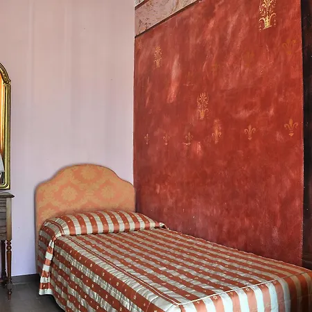 Bed & Breakfast Residenza Cantagalli 2*