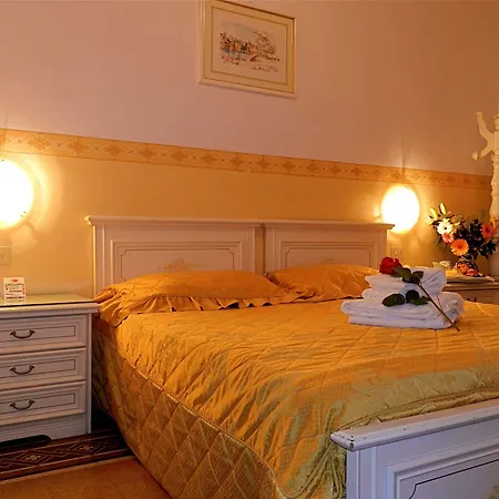 Desirèe Hotel 3*