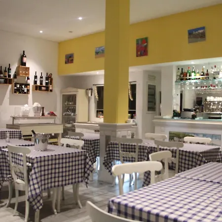 Alex Hotel 3*
