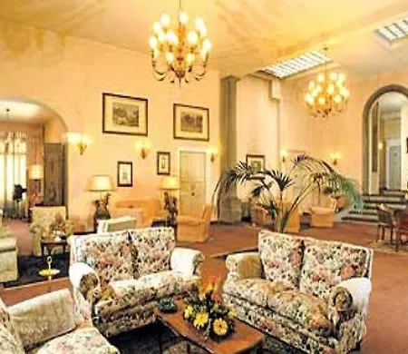 Claridge 3*