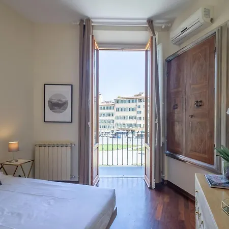 - Novella Balcony Florence