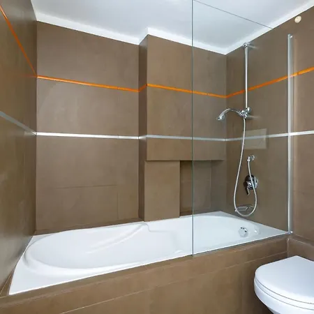 - Novella Balcony Apartment *