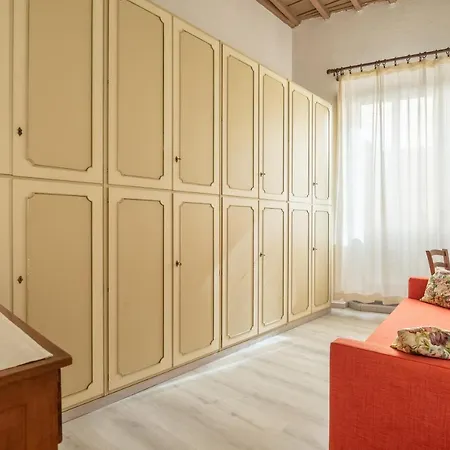 Santo Spirito 2 Bedrooms *