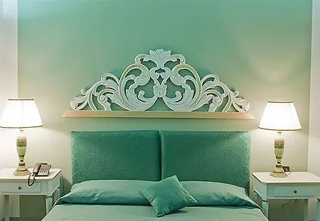 Palazzo Lombardo Bed & Breakfast 2*
