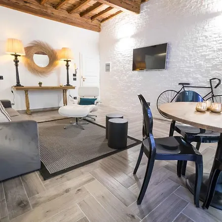 Globus Urban Hotel 4*