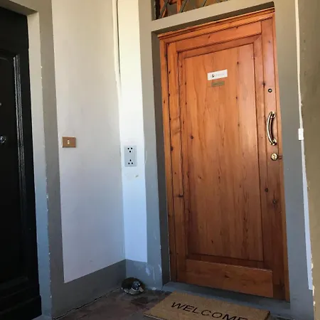 Borgo Pinti Frescos 6 Sleeps Appartamento *