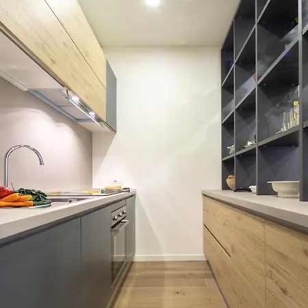 Luxury Liberty Palace Apartment *