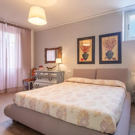 Luxury Liberty Palace Apartment *