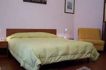 Alojamento de Acomodação e Pequeno-almoço Franz House 2*