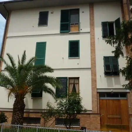 Sabatelli Bed And Car Guest house *