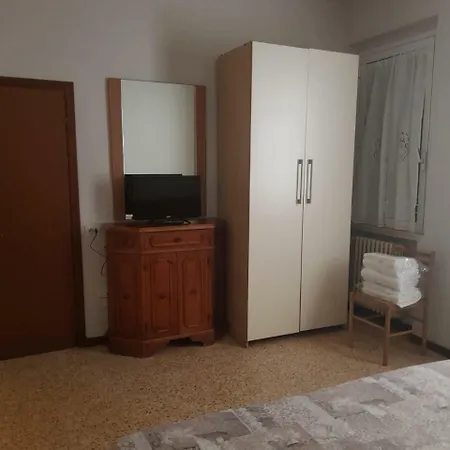 Sabatelli Bed And Car Florence