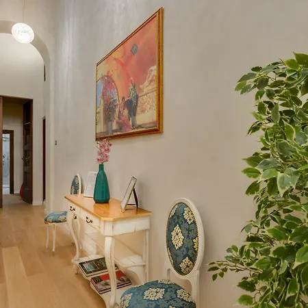 Konukevi Residenza D'epoca Historia Luxury Boutique Floransa