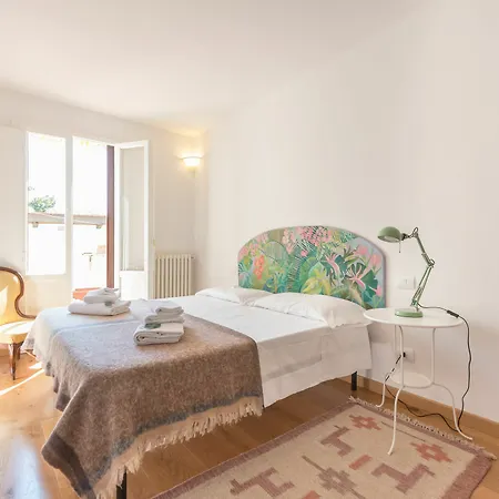 Apartment Pitti Cozy With Terrace