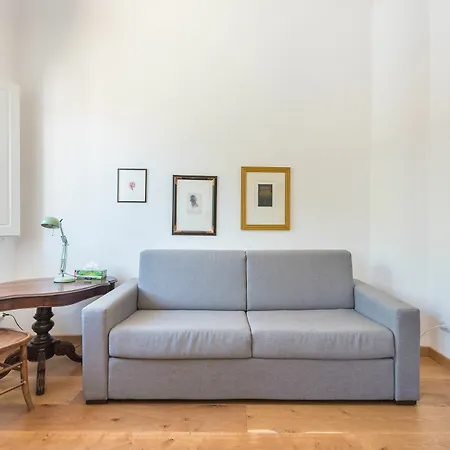 Pitti Cozy With Terrace Apartment *