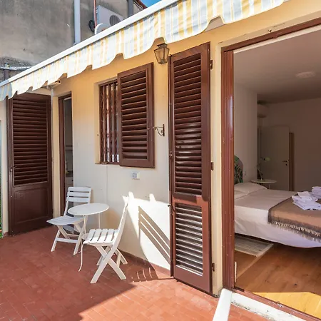 Apartment Pitti Cozy With Terrace Florence