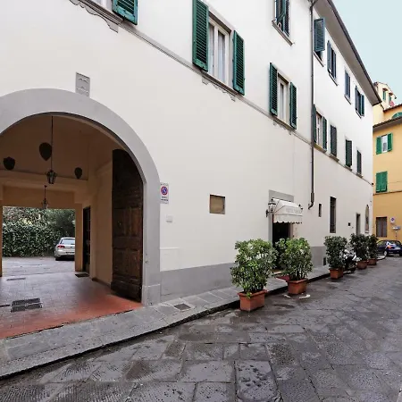 Vasari Hotel 3*