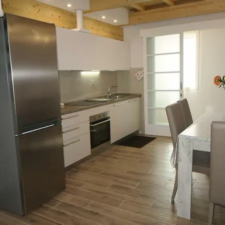 Elisa Guest house *