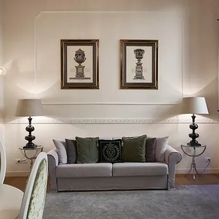 Luxury Rucellai Apartment *