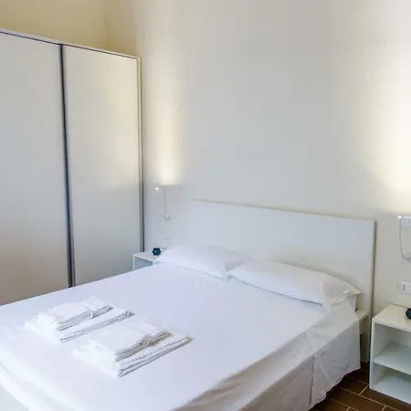 Ee Luxury * Florence