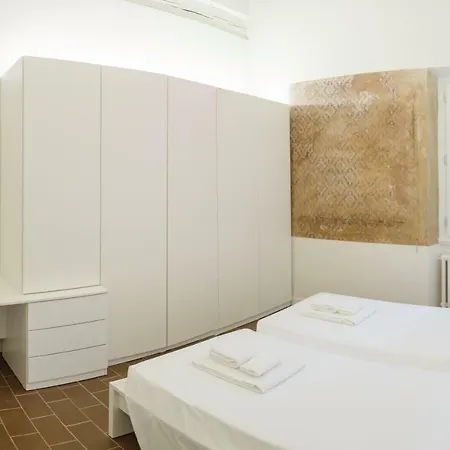 Ee Luxury Florence