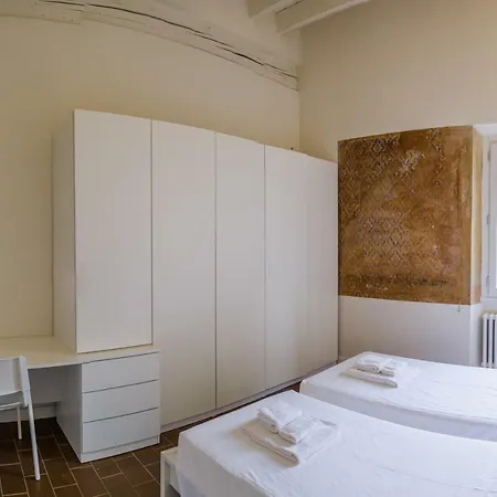 Ee Luxury Apartment *