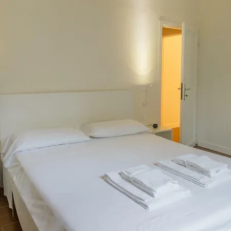 Ee Luxury * Florence