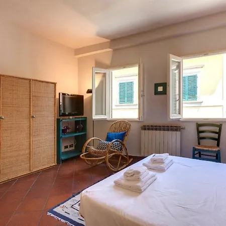 Orto Luminous With 2 Bedrooms * Firenze