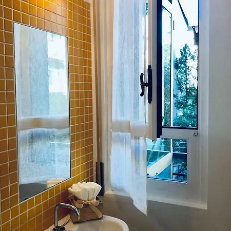 Liberta With Balcony * Florenz