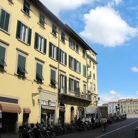 Luxury Central Flat River View * Florence