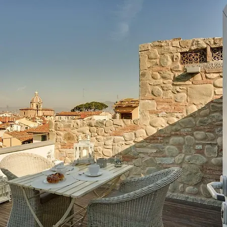 Beautiful Terrace Serragli